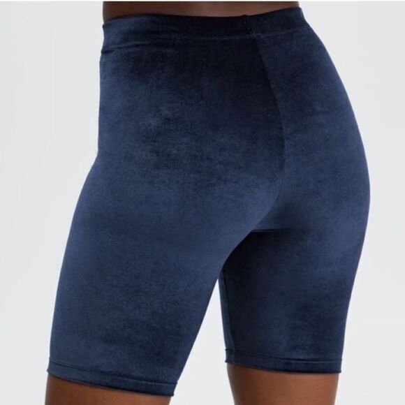 NWT Fabletics Blue velvet velour biker shorts stretch active Small - Picture 2 of 8